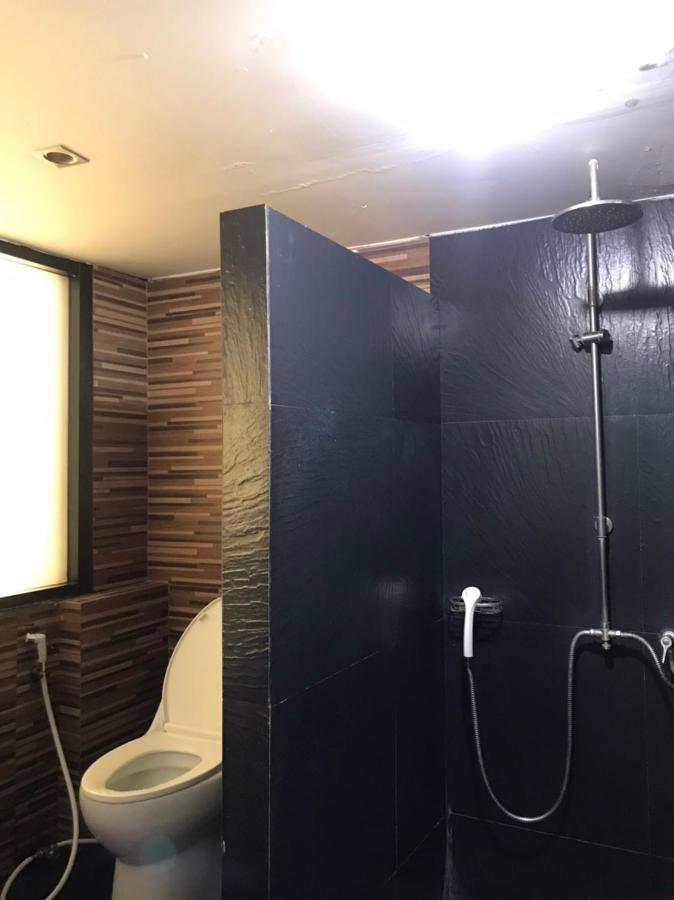 Rod Fai Fah Apartment Bangkok Dış mekan fotoğraf