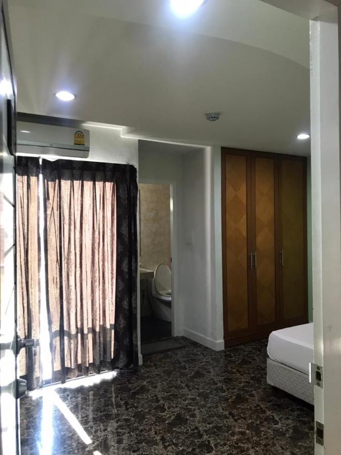 Rod Fai Fah Apartment Bangkok Dış mekan fotoğraf